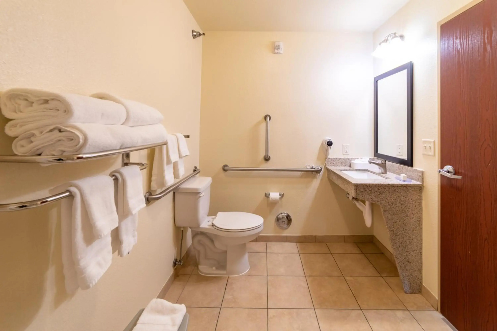 Cobblestone Inn & Suites - Eaton