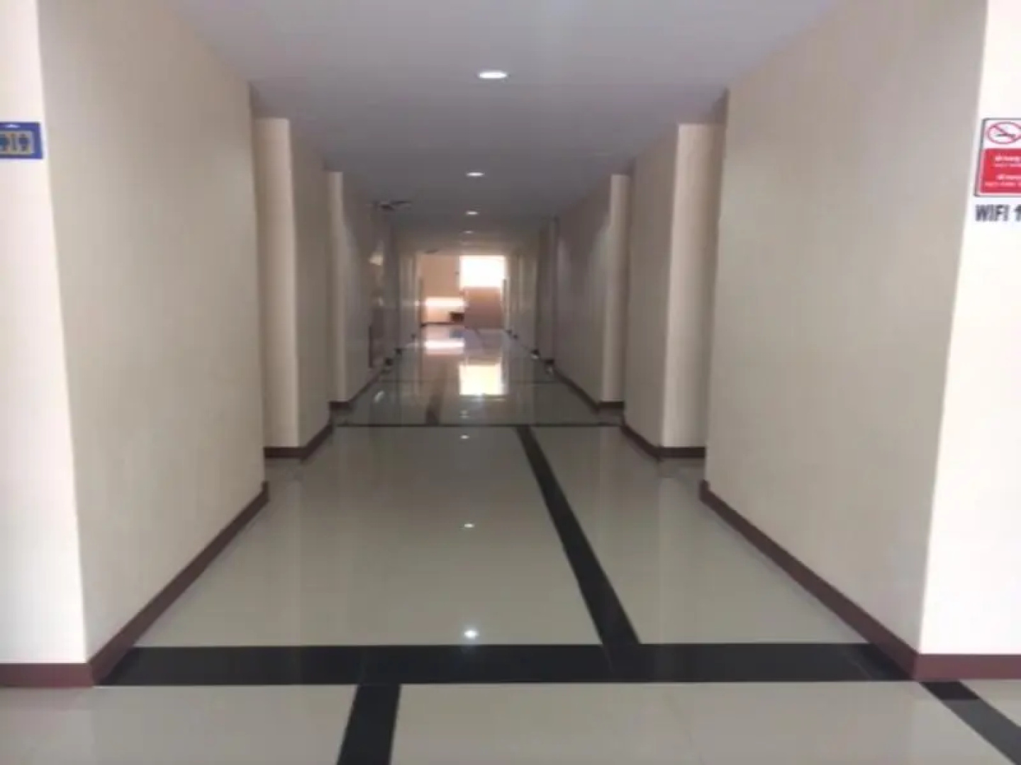 V.R.Mansion Hotel