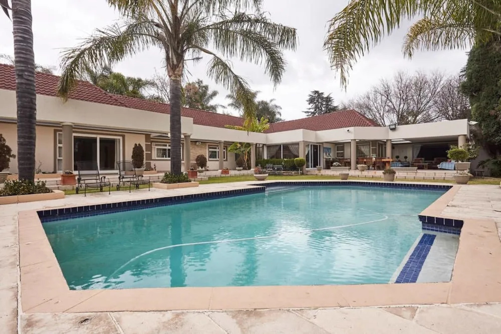 Bed and Breakfast on Melrose