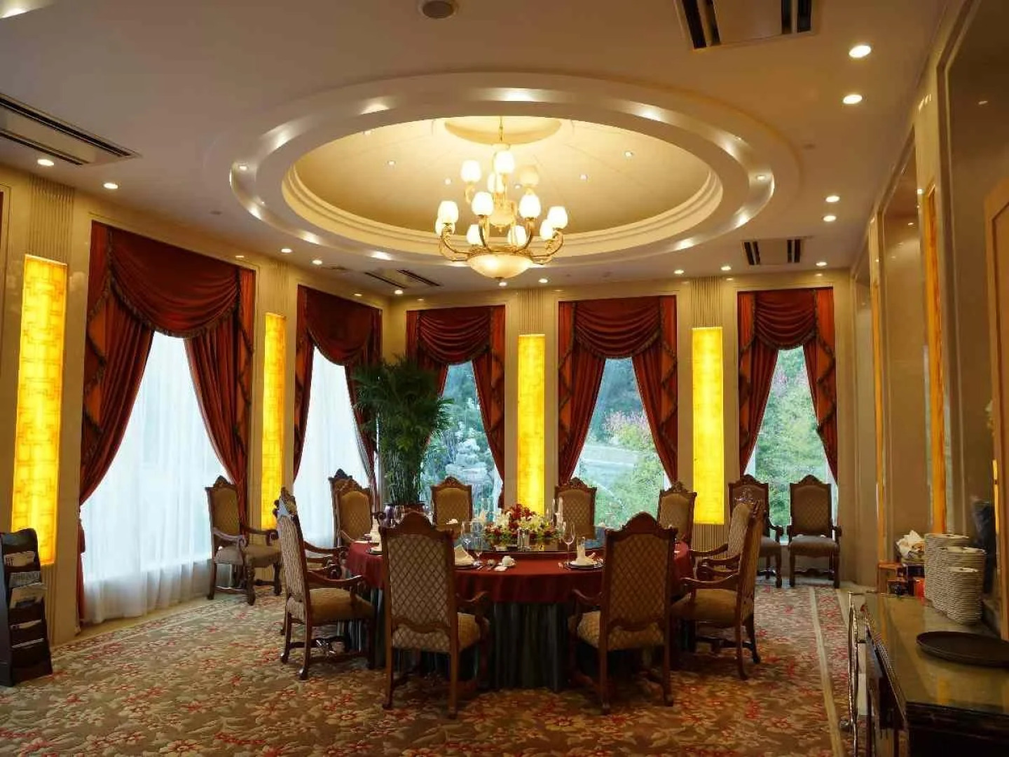 Phoenix Garden Hotel - Yantai