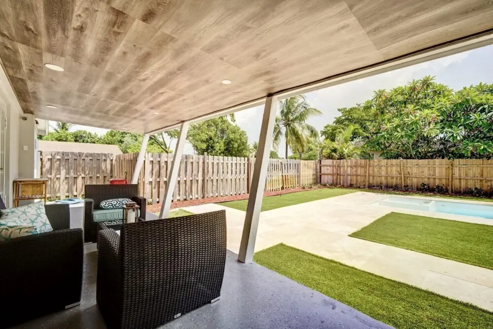 Perfect Backyard In 3 Bed 2 Bath - 9 Mins To Wilton Manors
