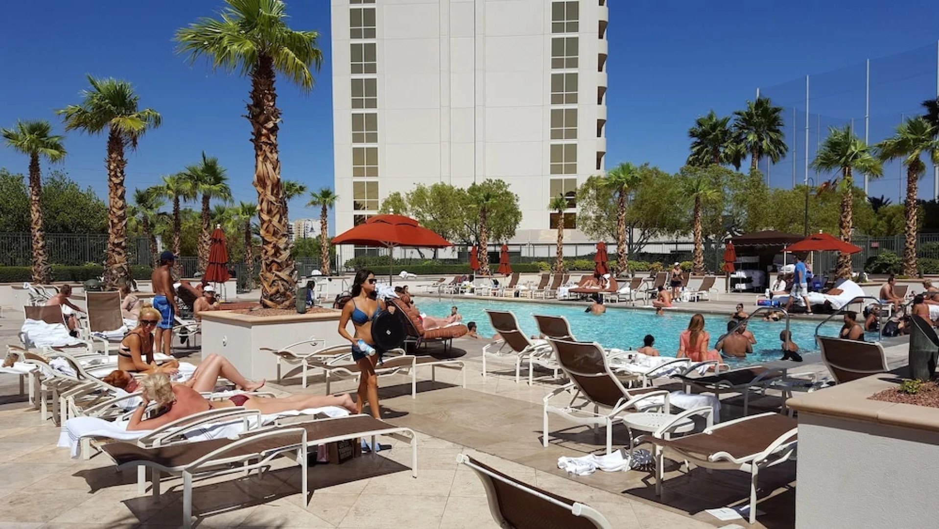 SpareTime Resorts at The Signature Condo Hotel