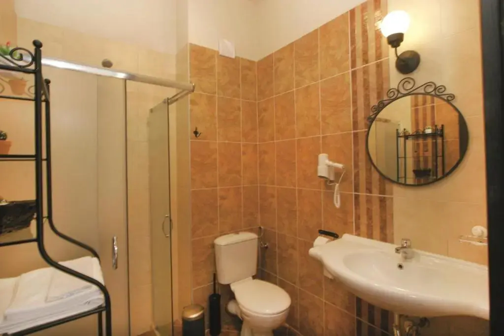 Hotel Bukor Shtepi Magnolia