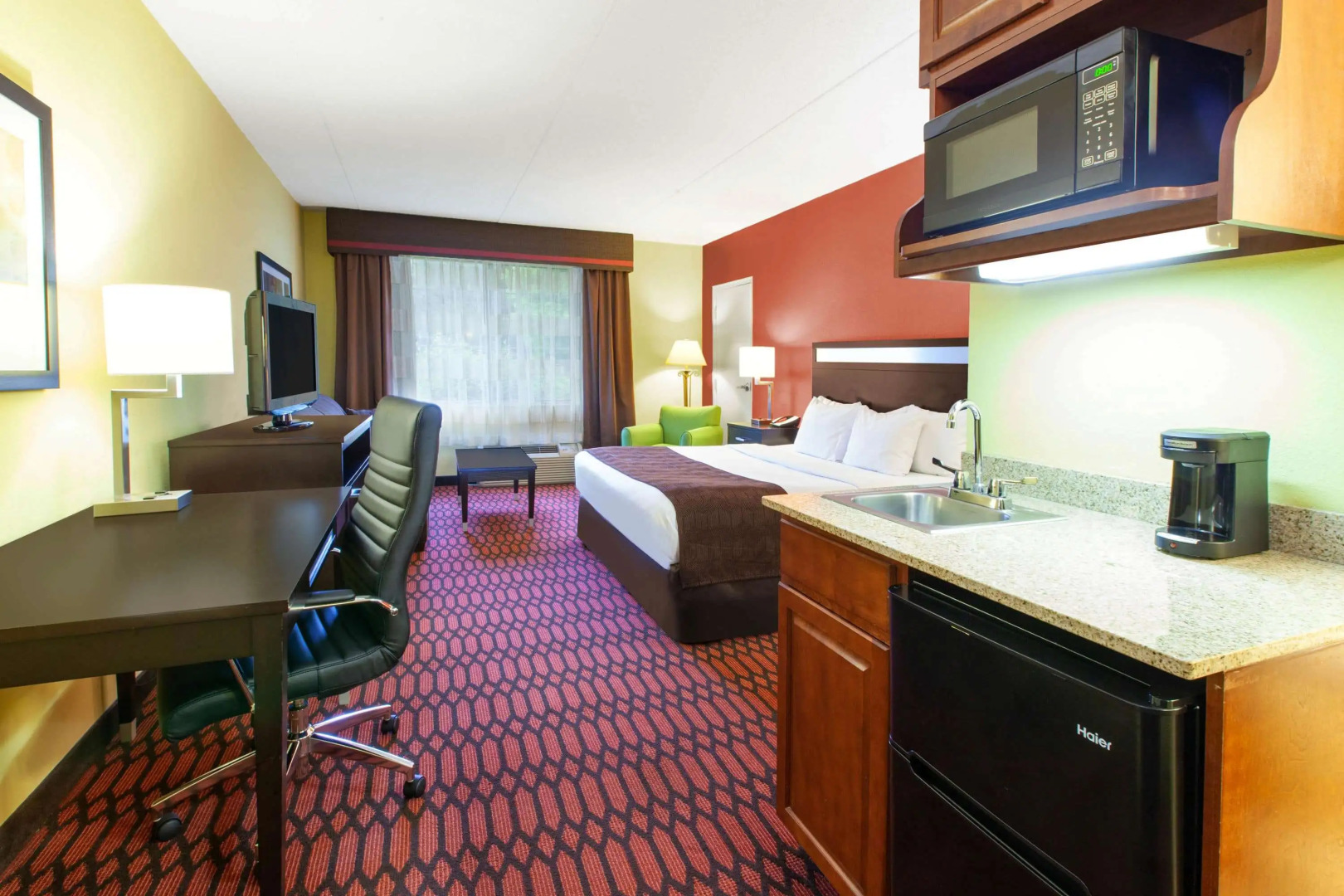 Baymont by Wyndham Harrisburg