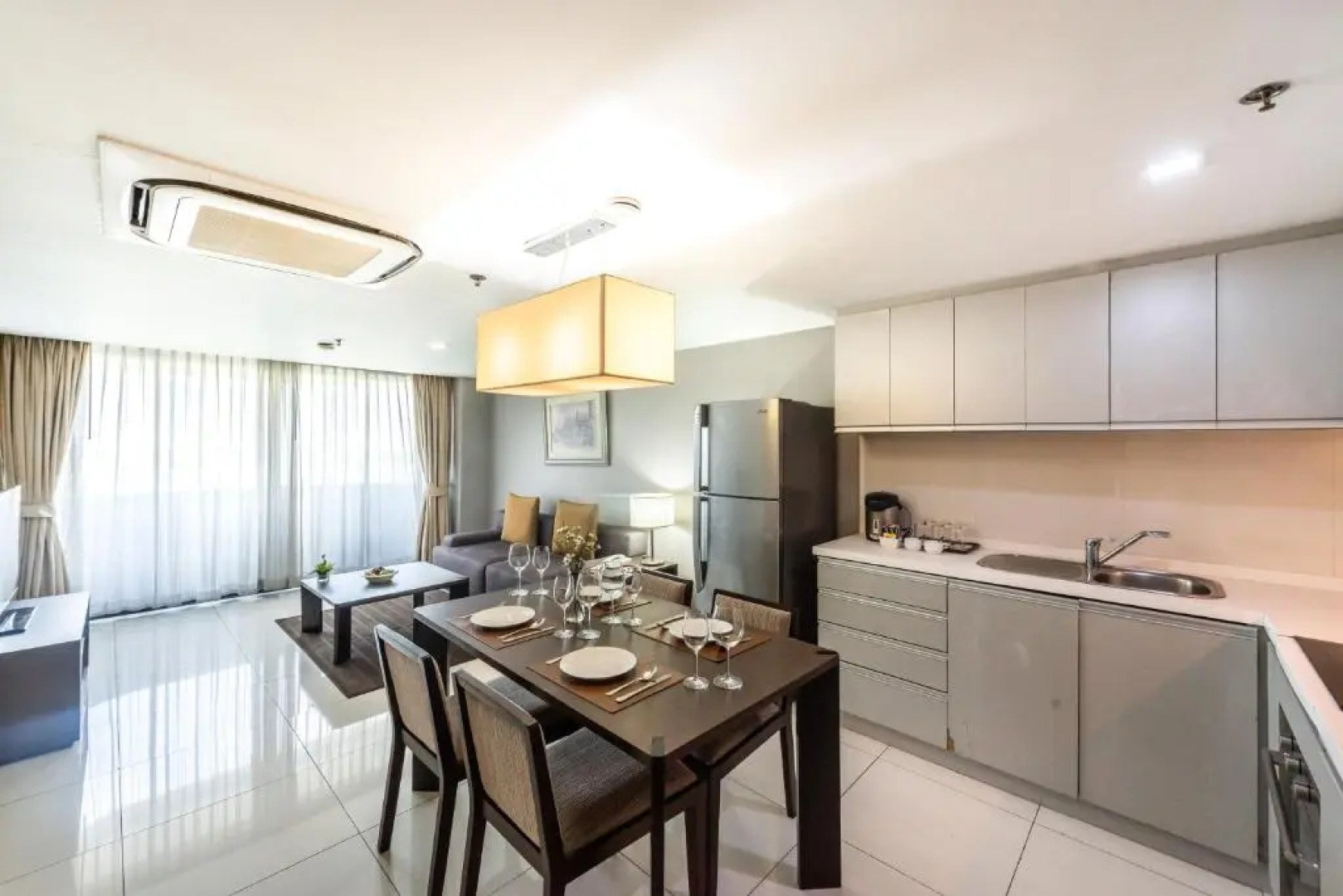 Royal Suite Hotel Bangkok