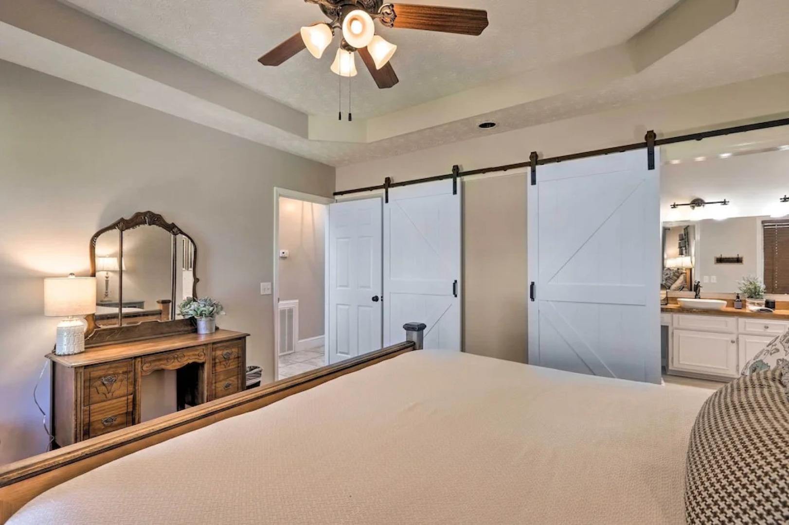 Pine Mountain Valley House w/ Pool & Grill!