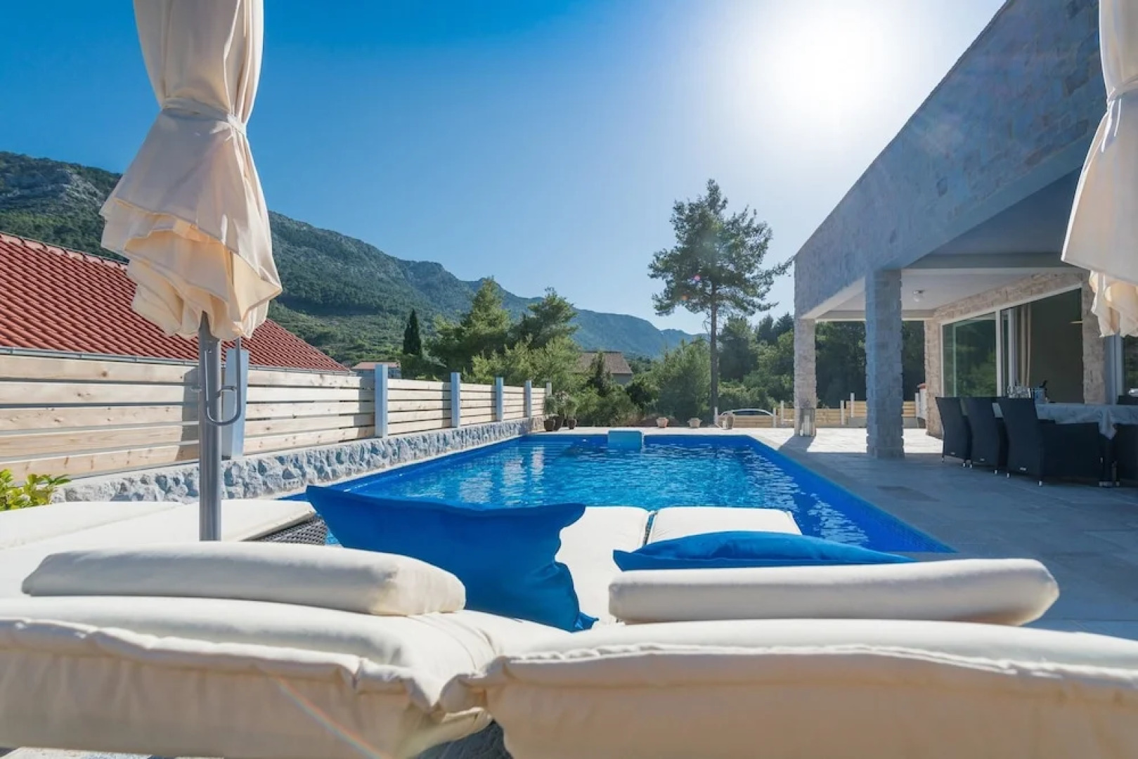 Villa With 4 Bedrooms in Pitve, With Wonderful sea View, Private Pool,