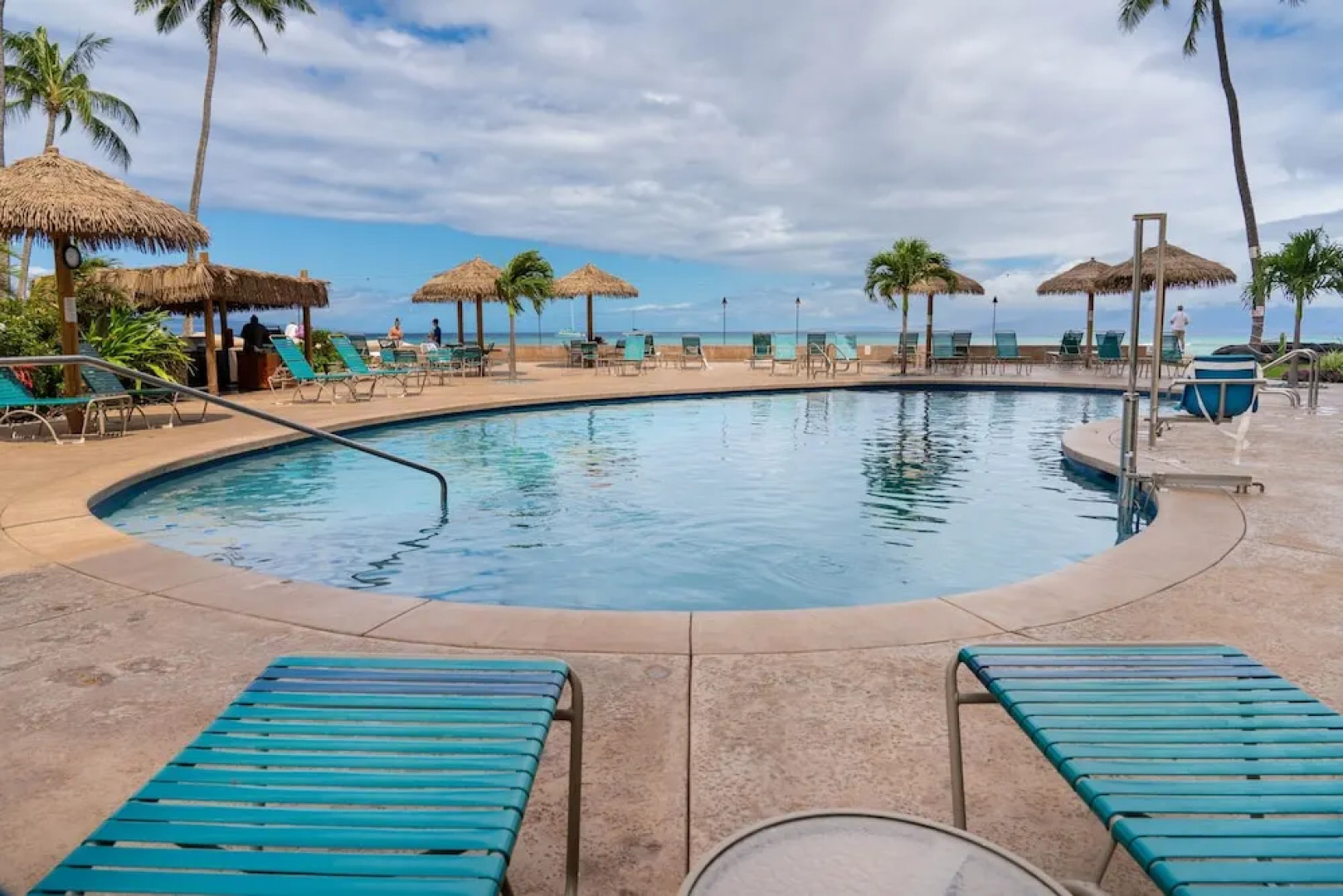 Royal Kahana 702 Studio Bedroom Condo by RedAwning