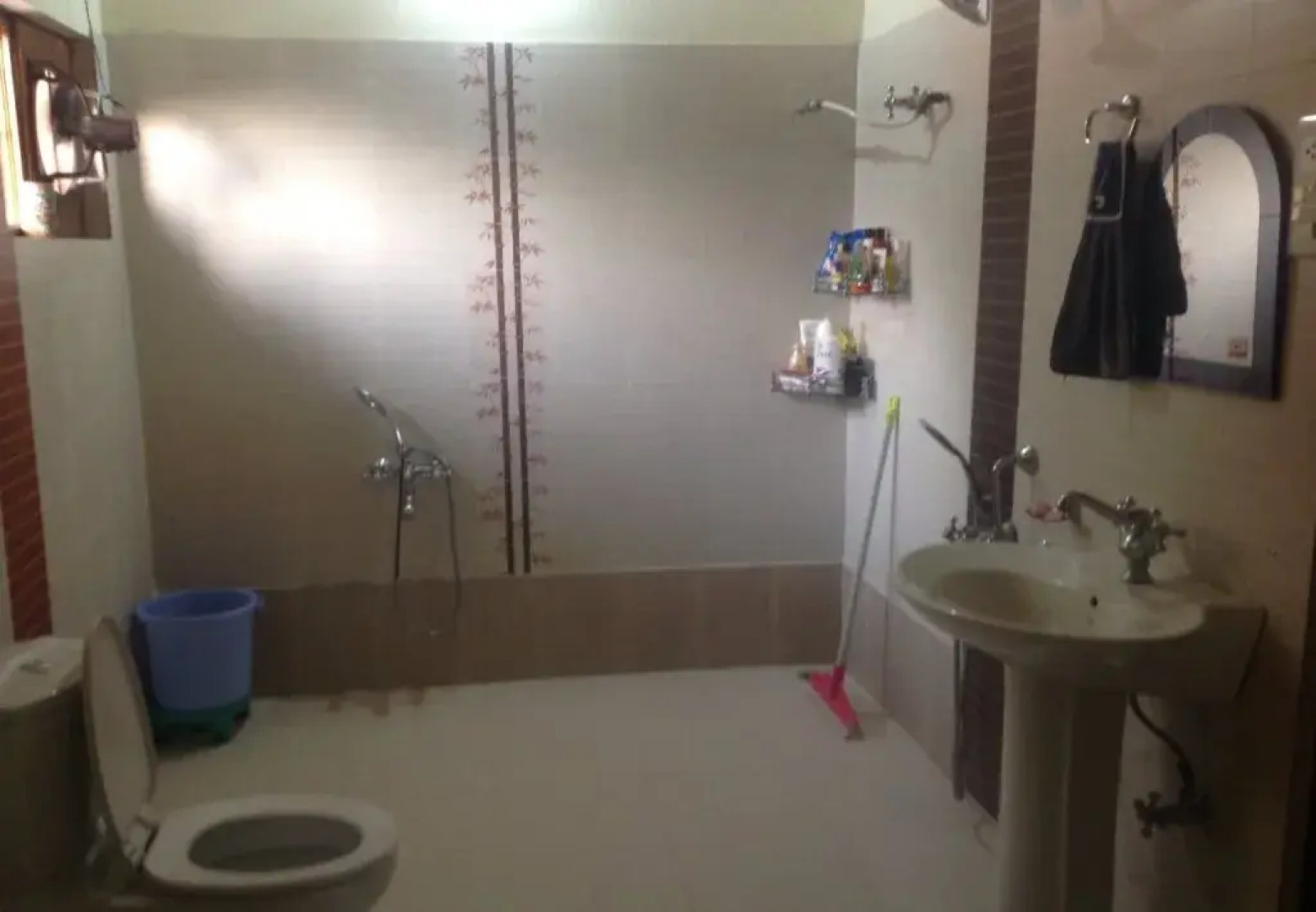 Lake Pleasant Cottage