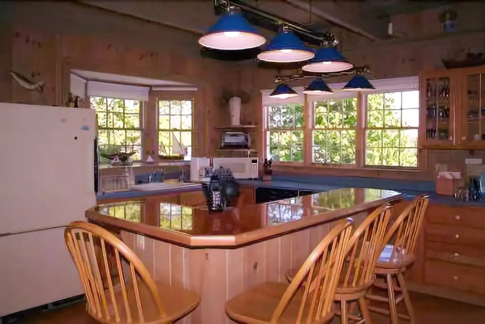 Paradise Lodge - Four Bedroom Home