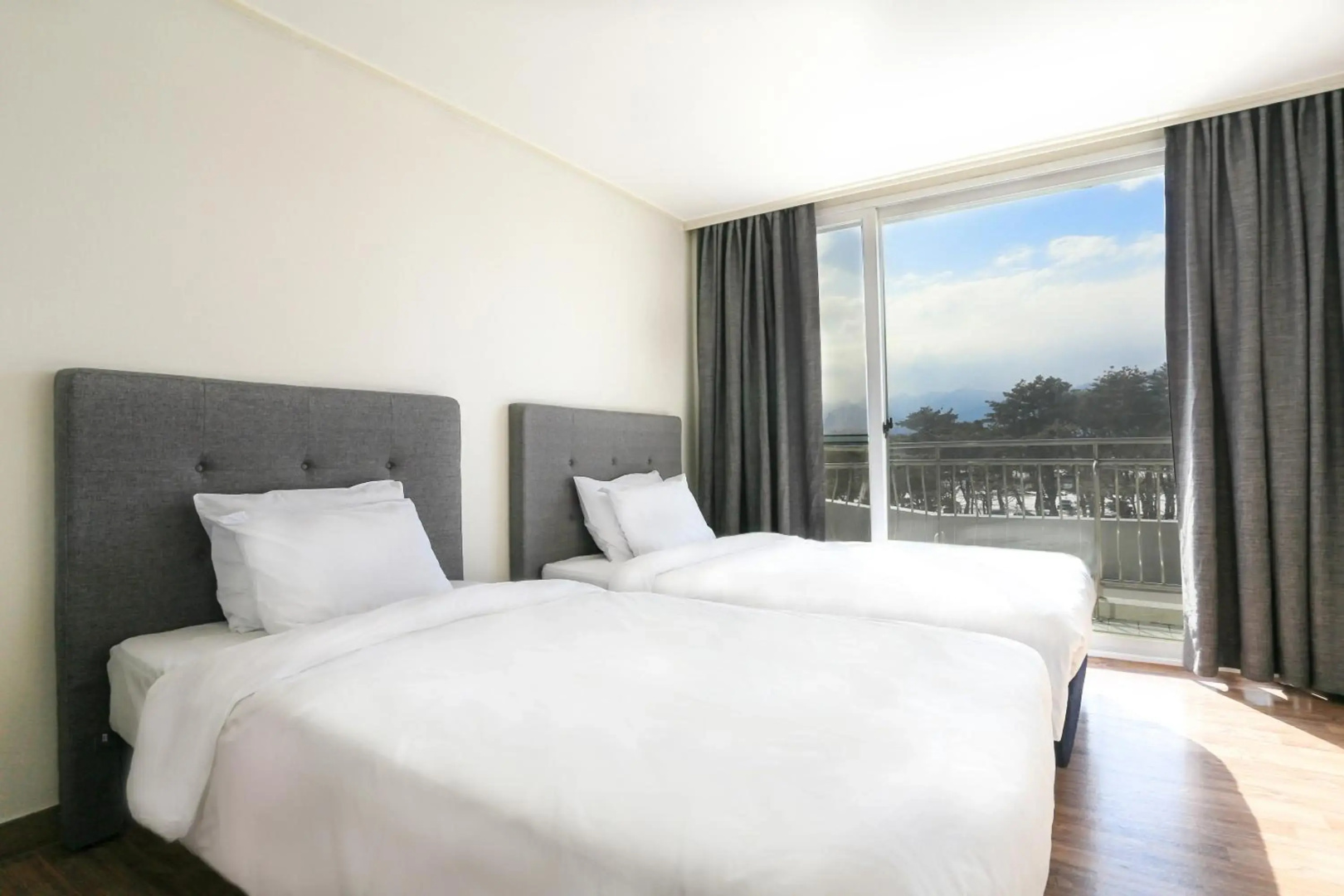 Kensington Resort Seorak Beach