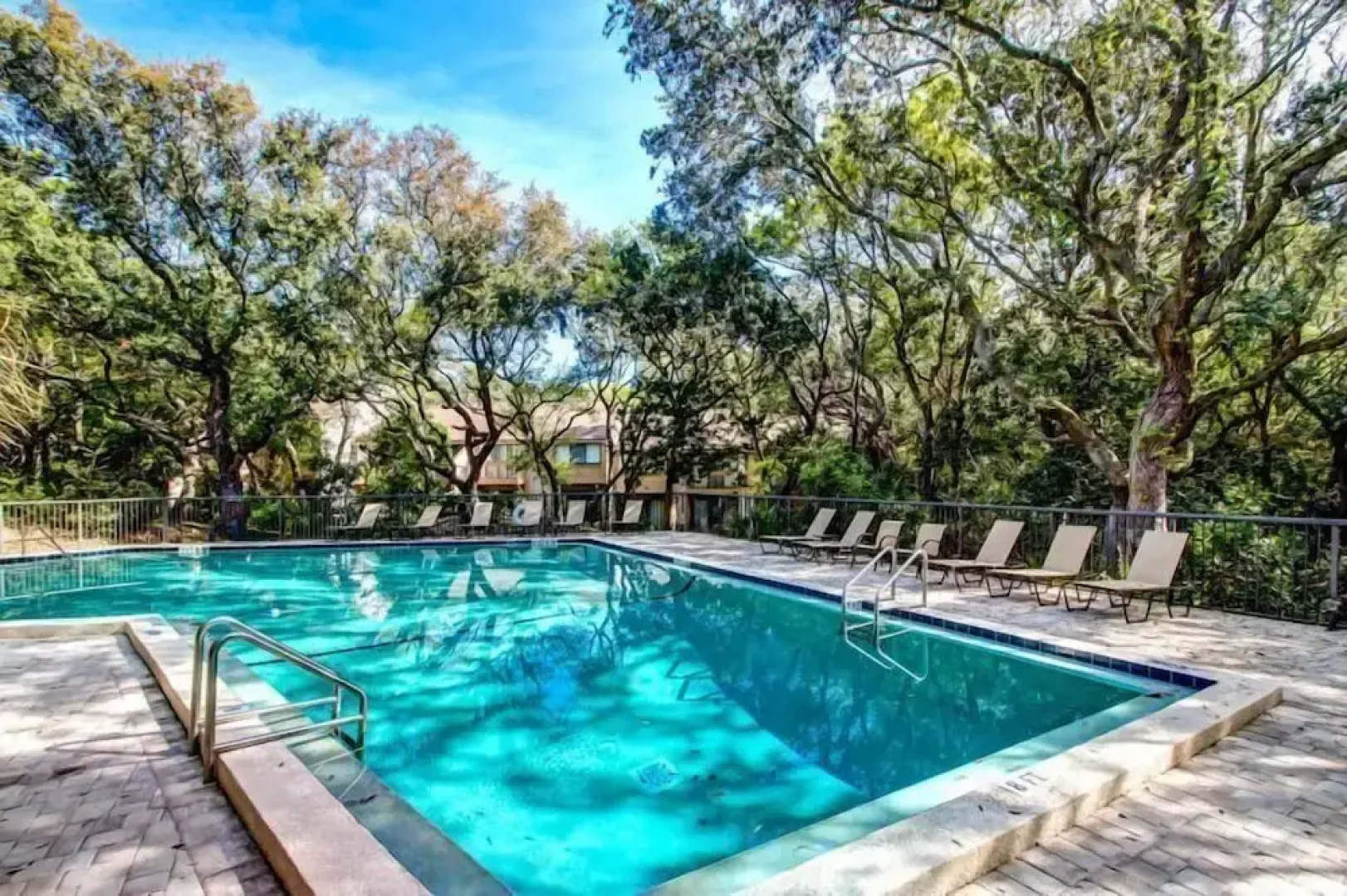 2072 Beachwood Villa