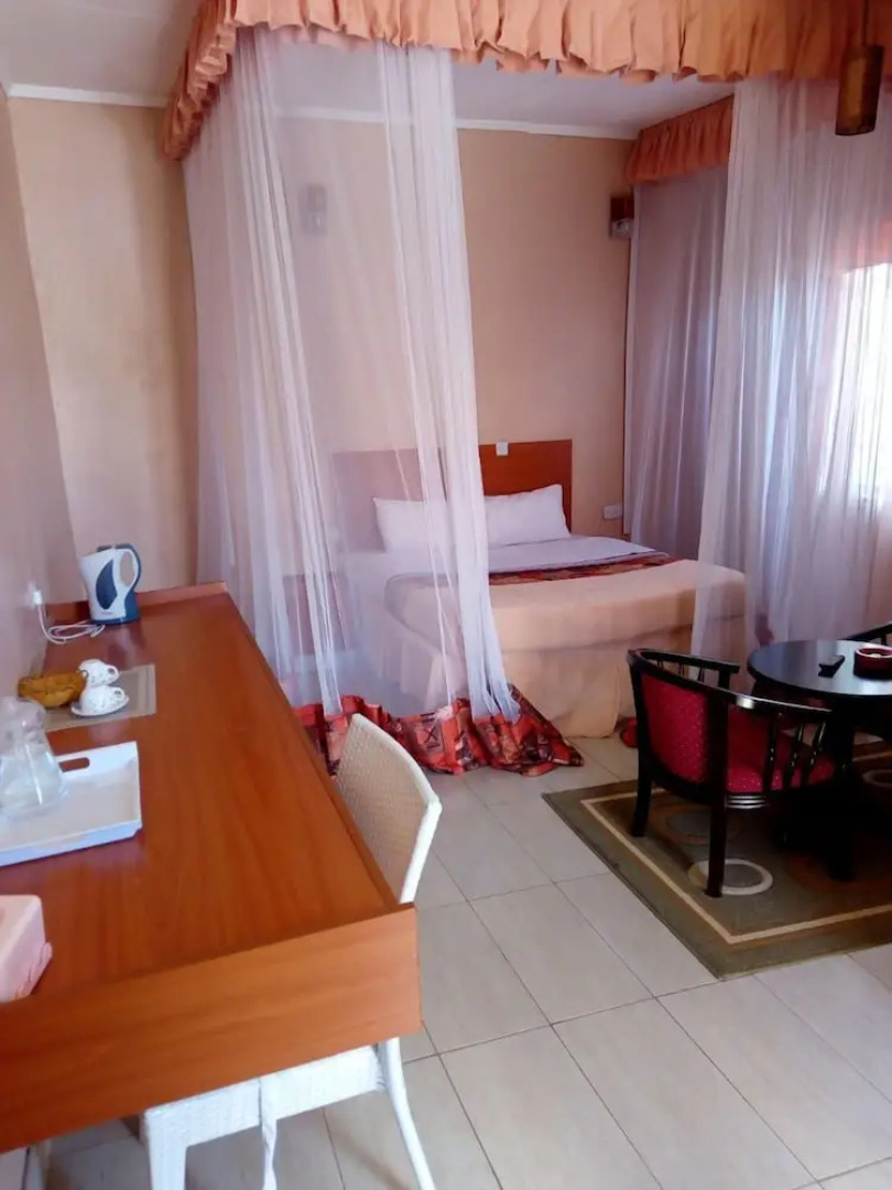 Savannah Lodge Nguluni