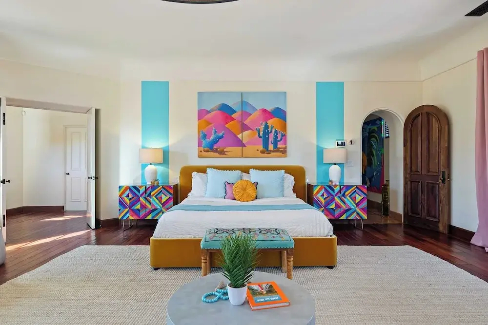 Luxe 7bdr Oasis w/ Pool, Putting Green, Game Room Villa Del Gallo by Avantstay