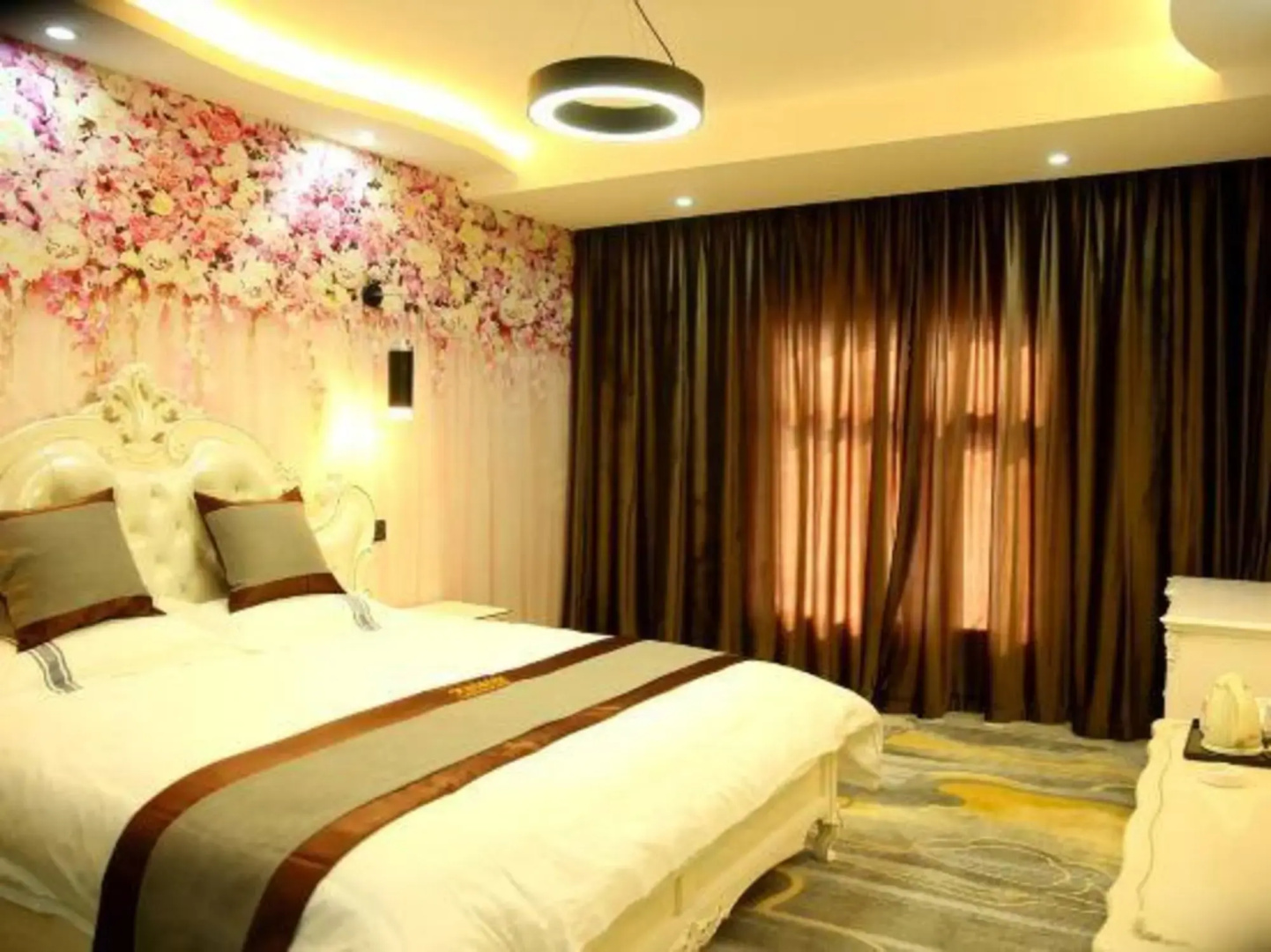 City 118 Hotel Chain