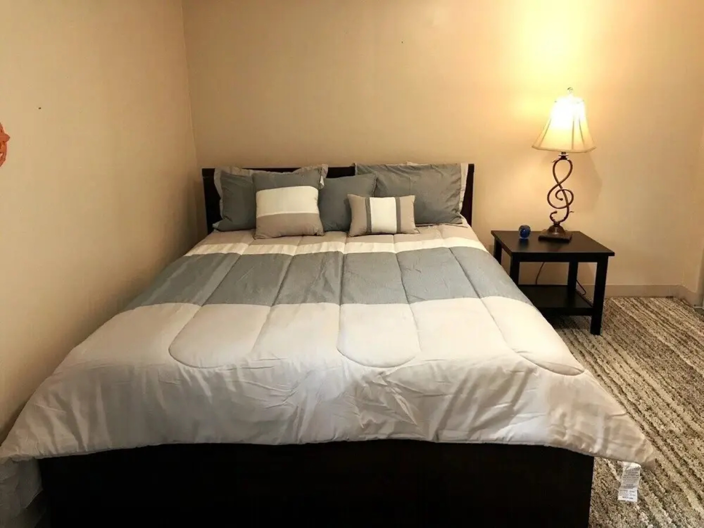 Simple, Cozy 1-bed Close to University of Kansas