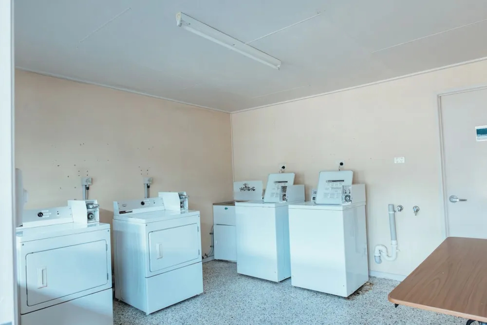 Mayfair Motel Emerald