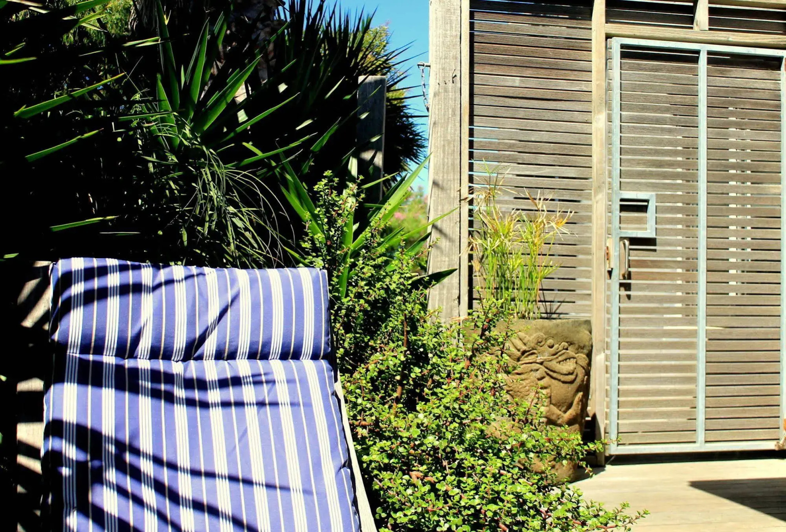 Smith Beach Getaways Beachwood Garden Studio