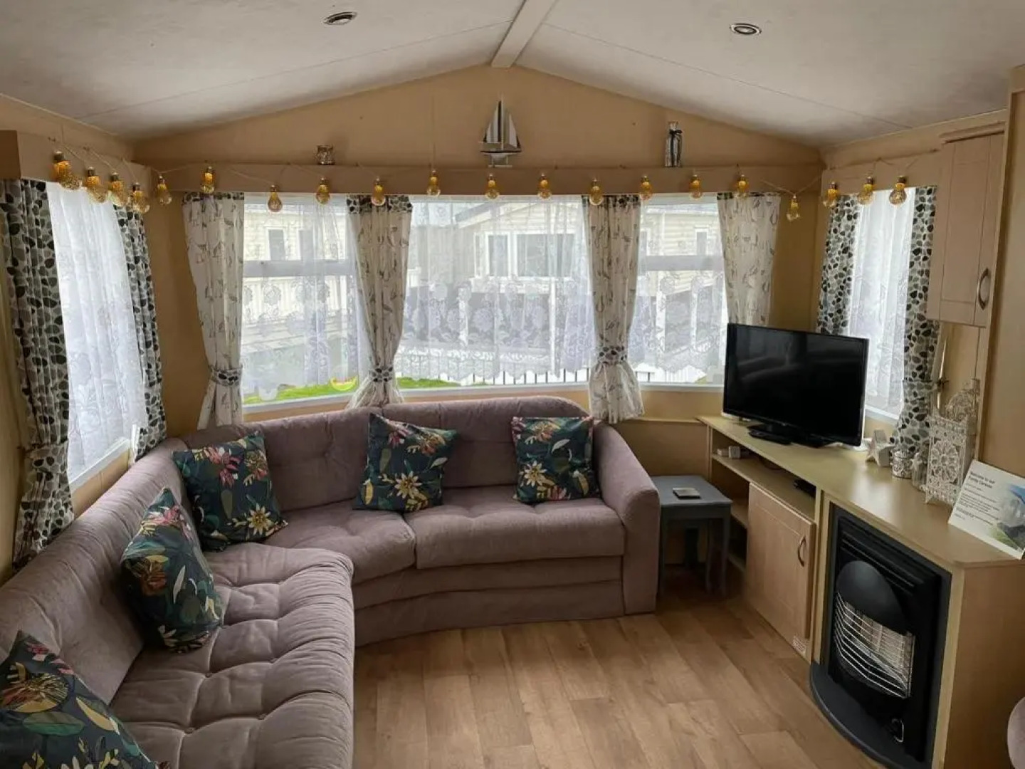54 Family Caravan at Marine Holiday Park, sleeps 4