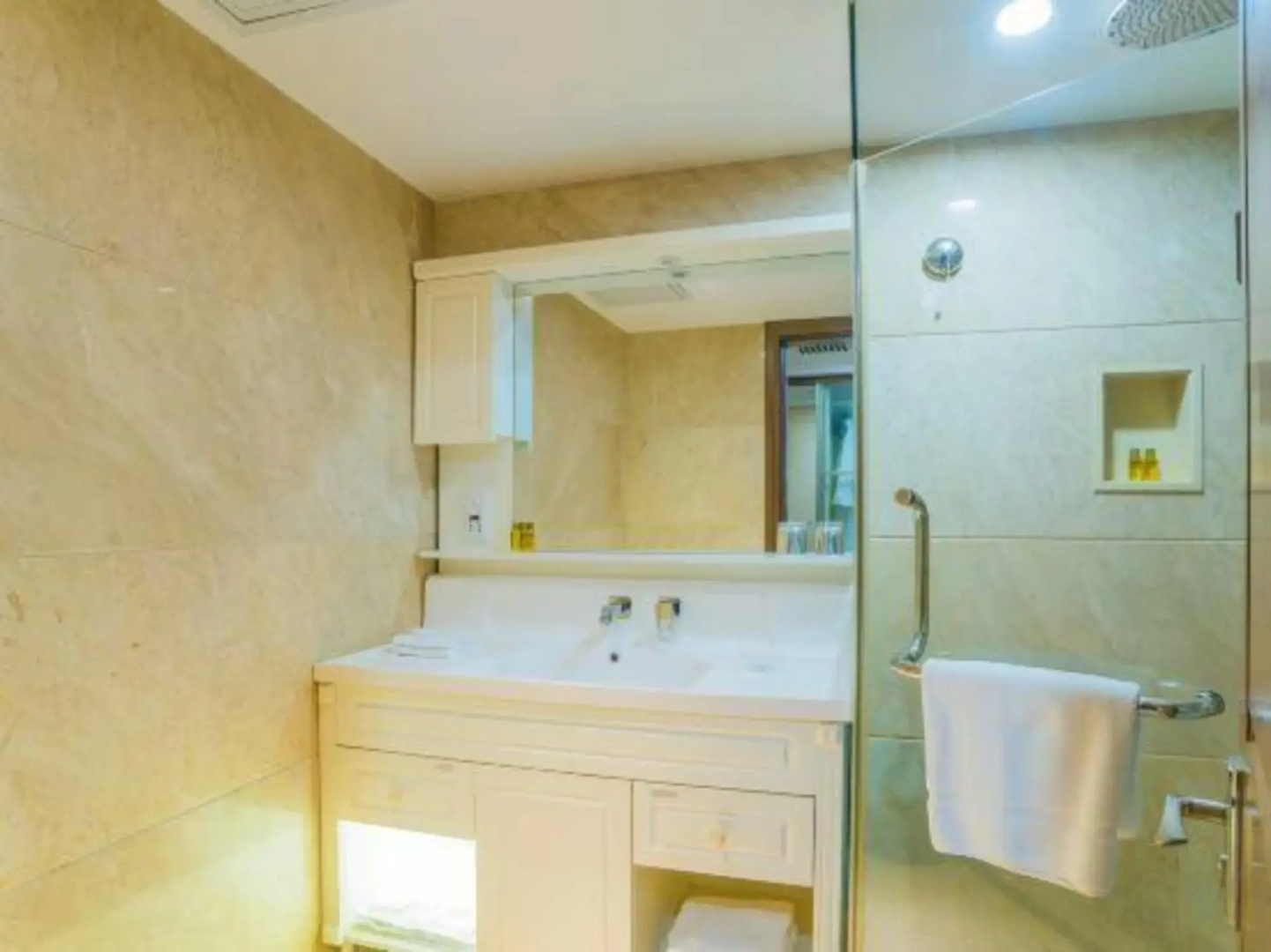 Fuan Exhibition Hotel