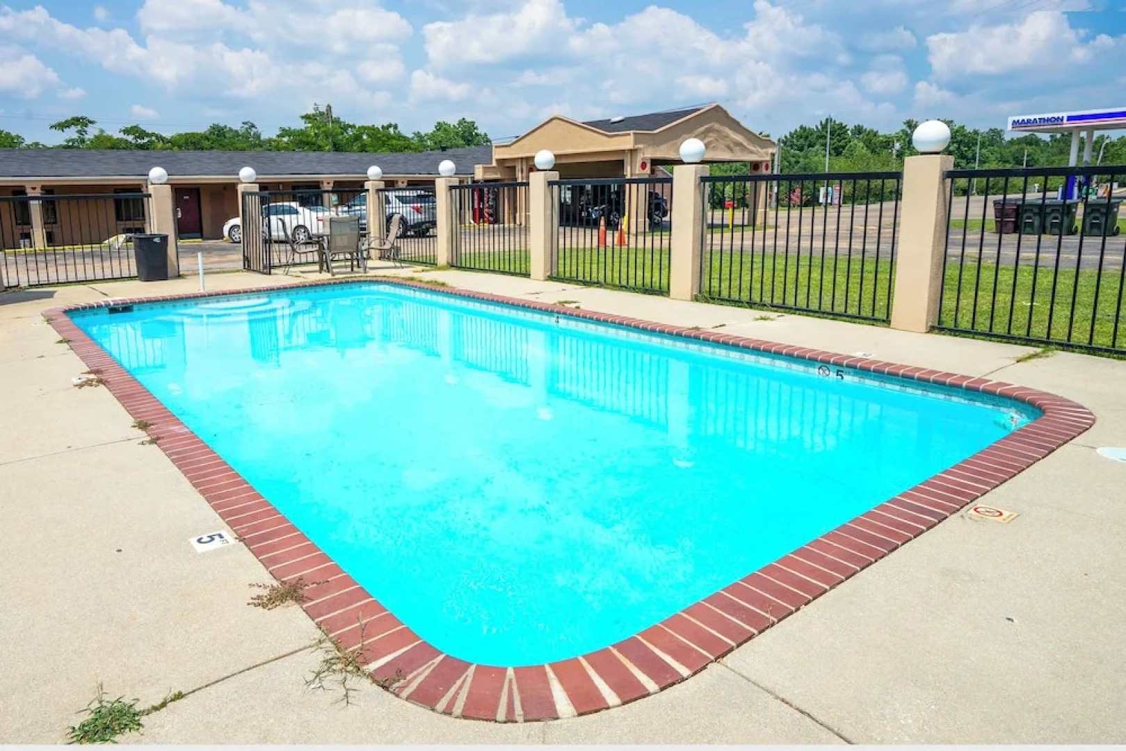 OYO Hotel Opp AL, Floral Hwy