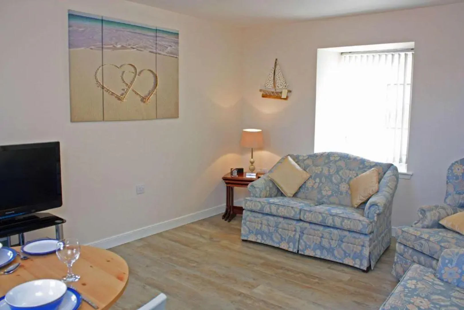 Apartment 8, The Granary