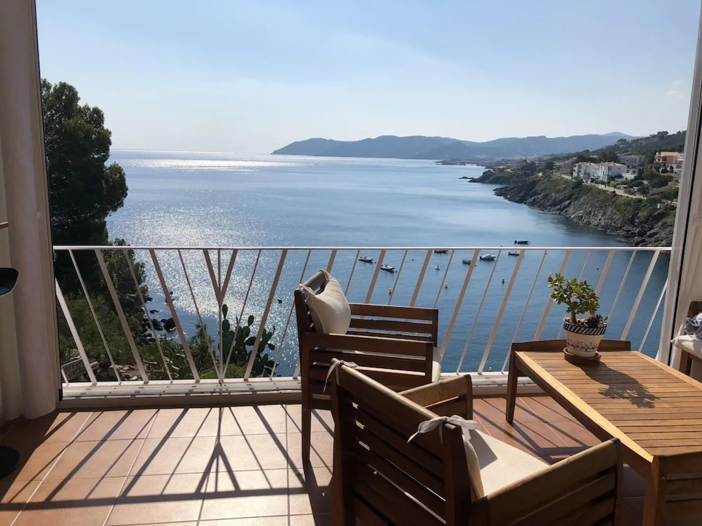 Apartment With 2 Bedrooms in Llançà, With Wonderful sea View and Furni