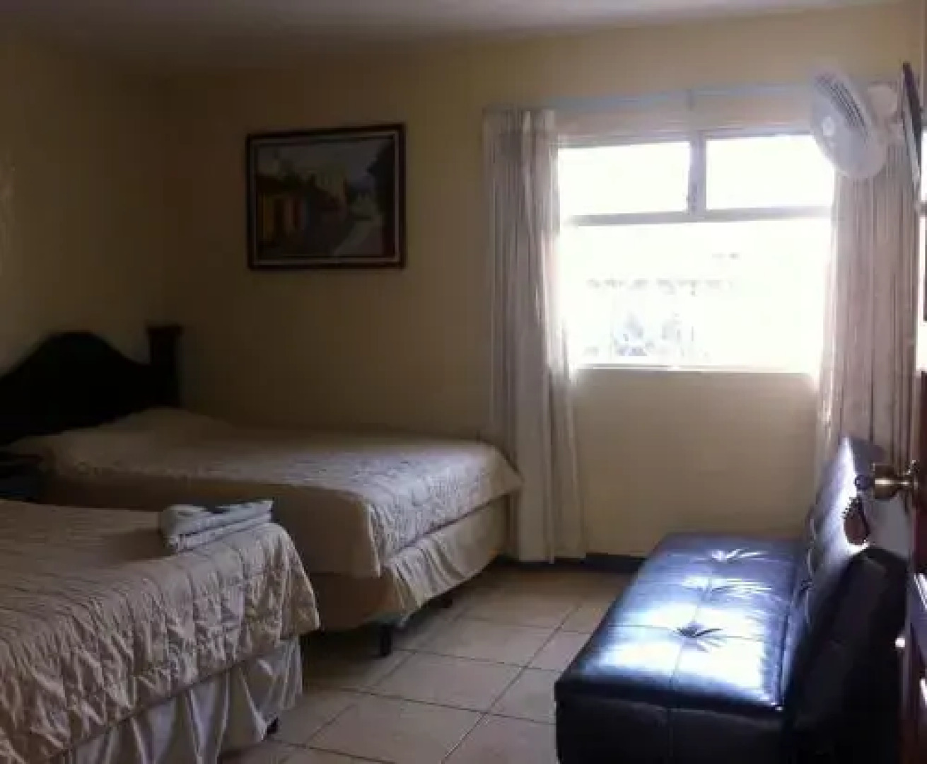 Santiago Hostel and Traveling