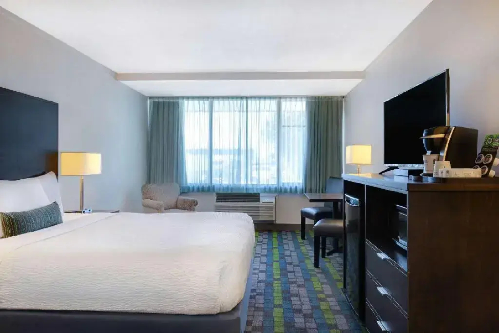 Victoria Airport/Sidney Travelodge