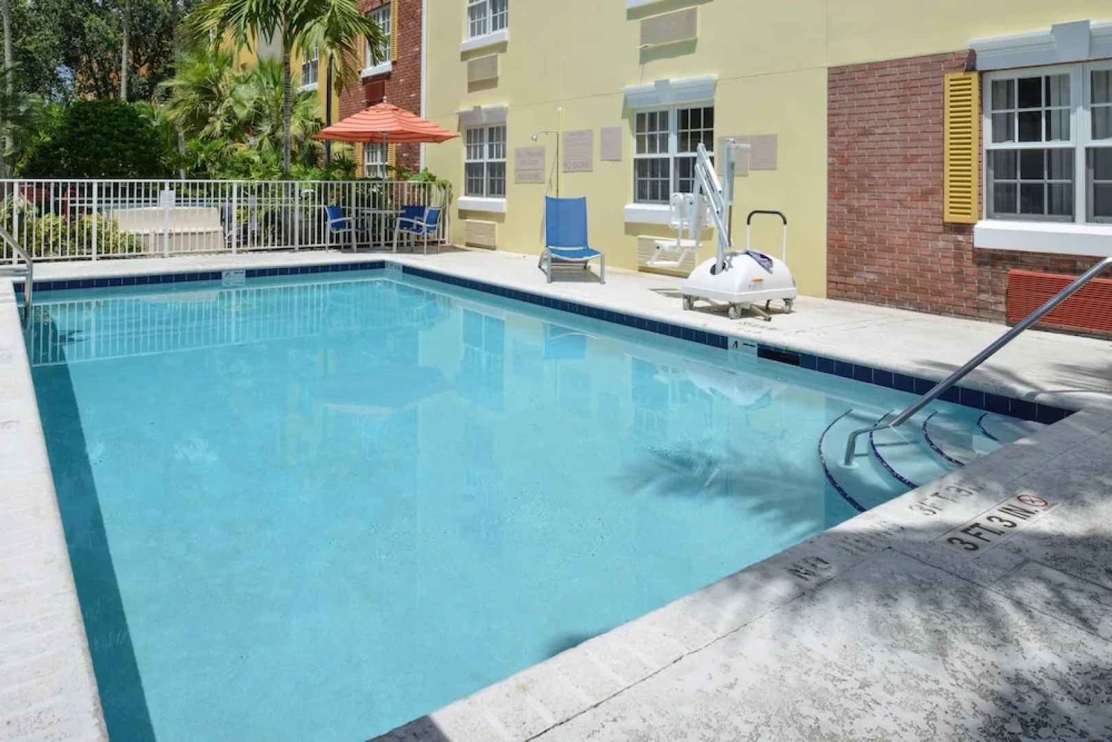 Candlewood Suites Miami Lakes an IHG Hotel