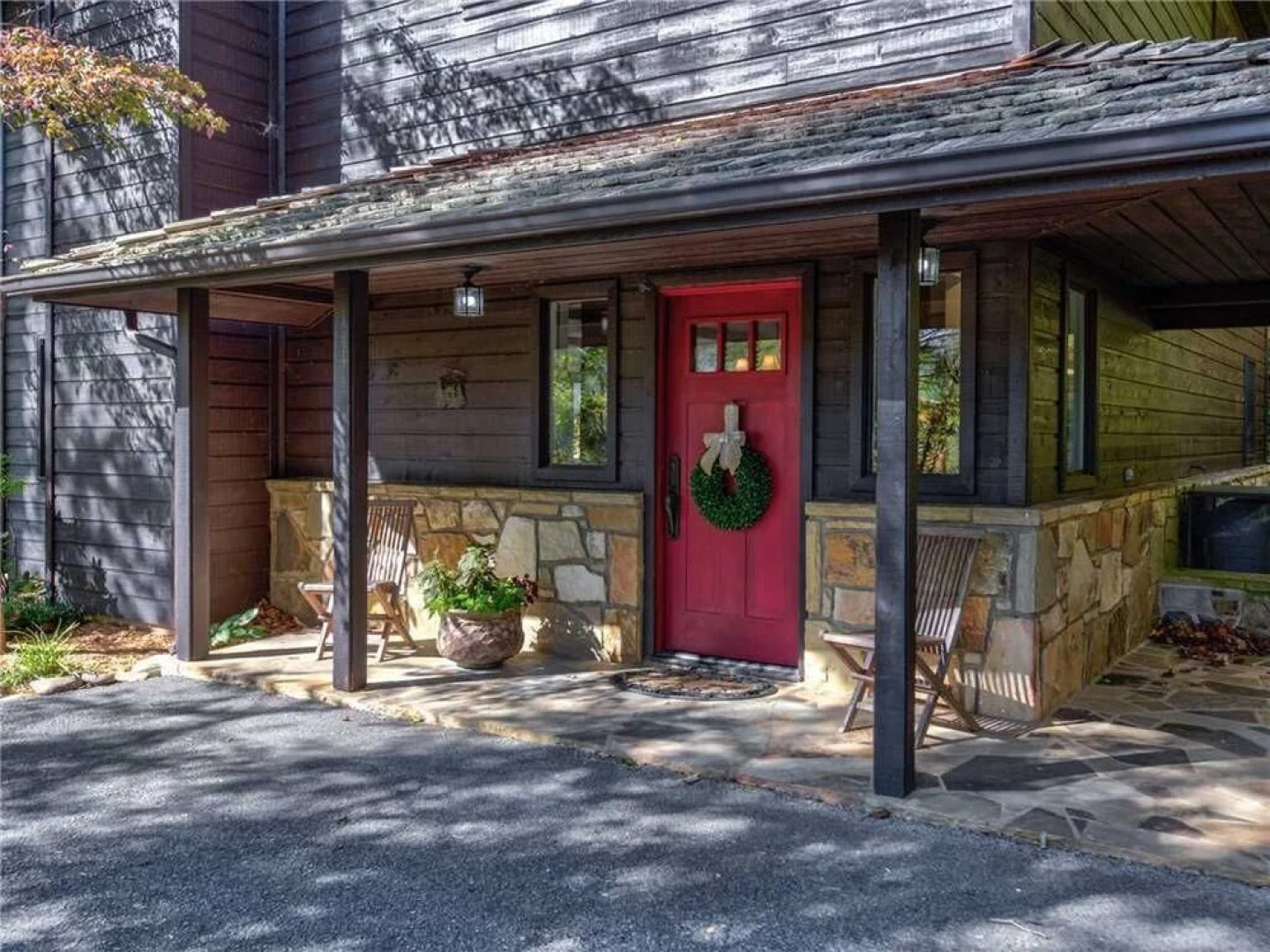 Mountain Perch 3 - Three Bedroom Cabin