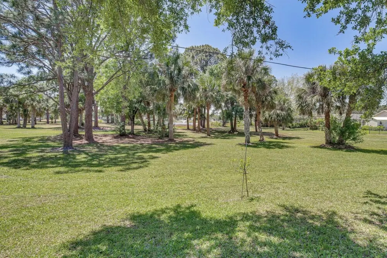 Pet-friendly Sebastian Home: w/ Porch + Lake View!