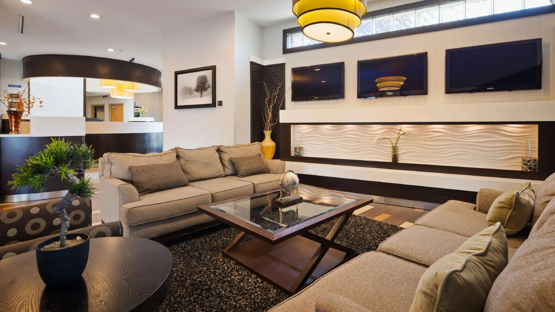 Sonesta Essential Indianapolis Airport