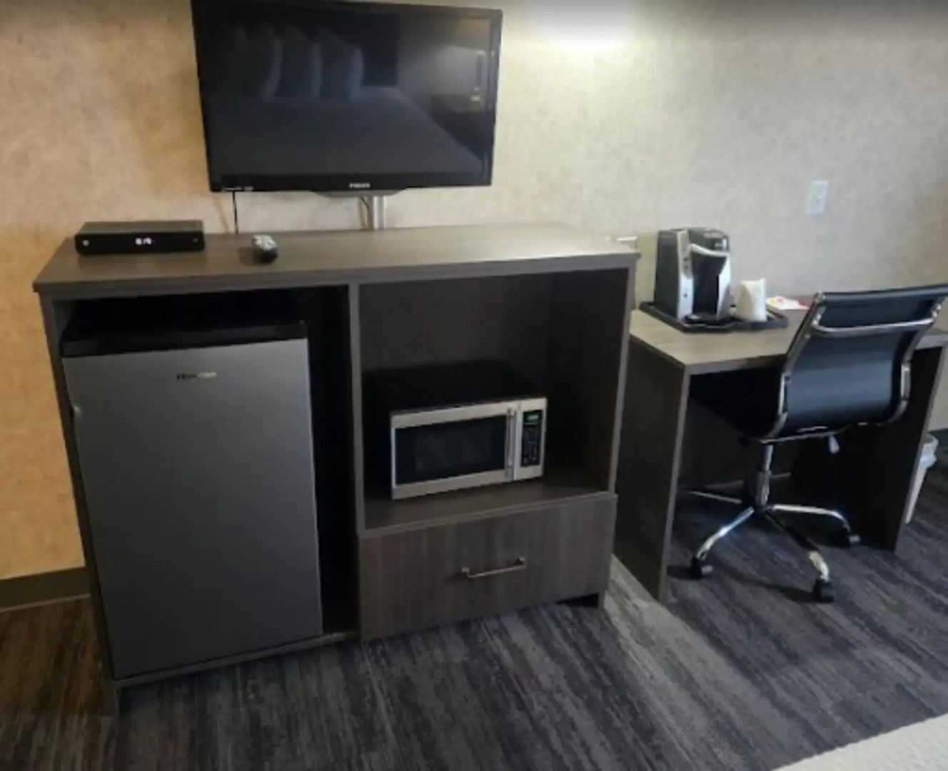 Ramada by Wyndham Nisku Edmonton Airport