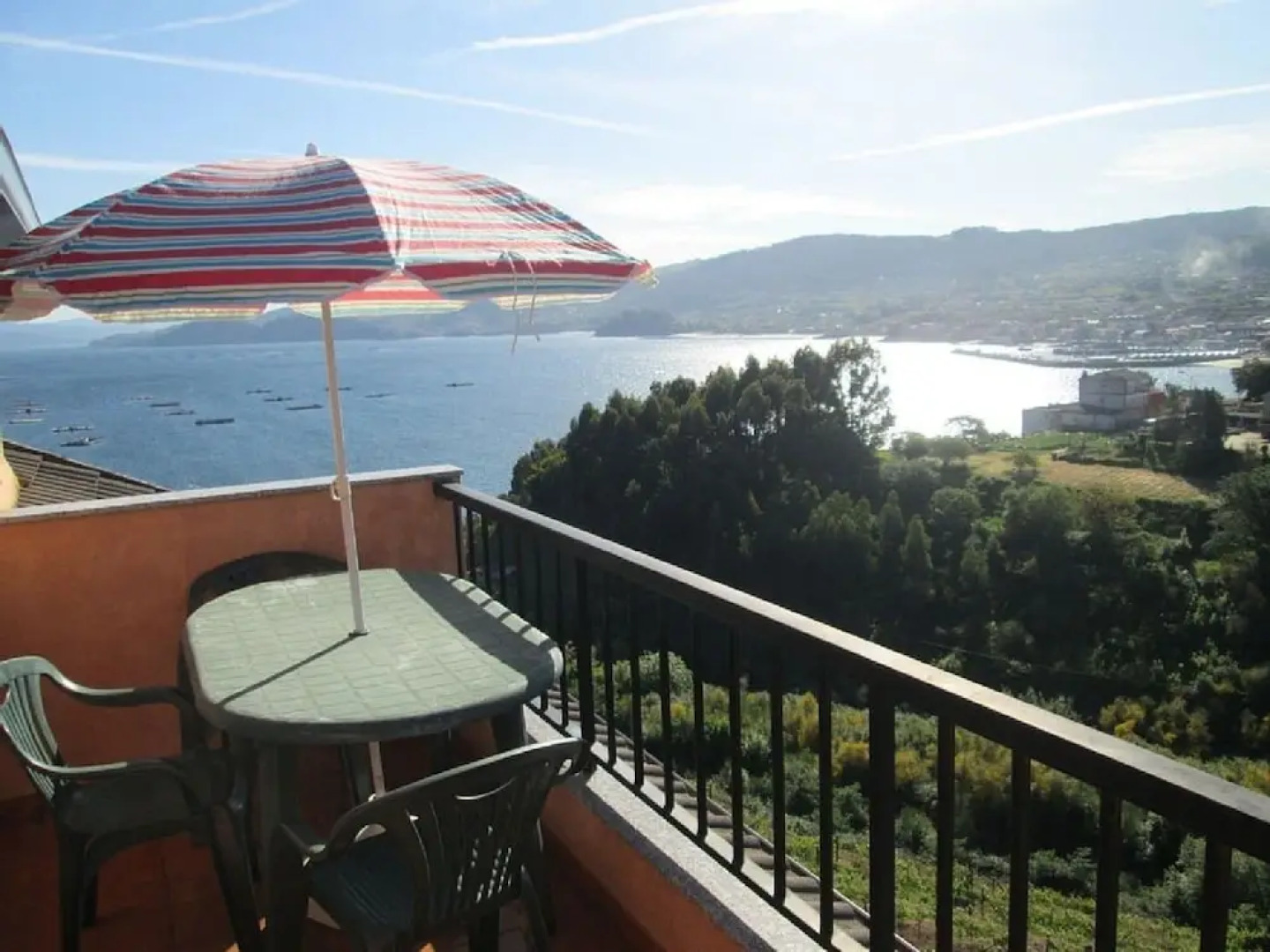 Galicia 100424 3 Bedroom Apartment By Mo Rentals