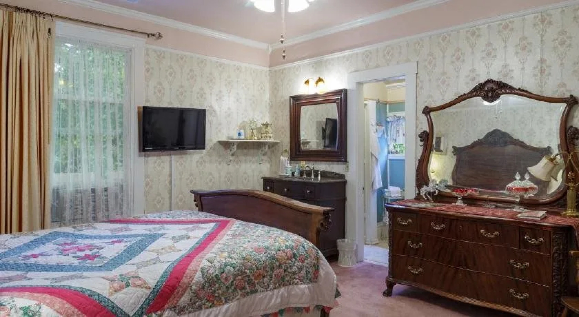 Roseberry House Bed & Breakfast