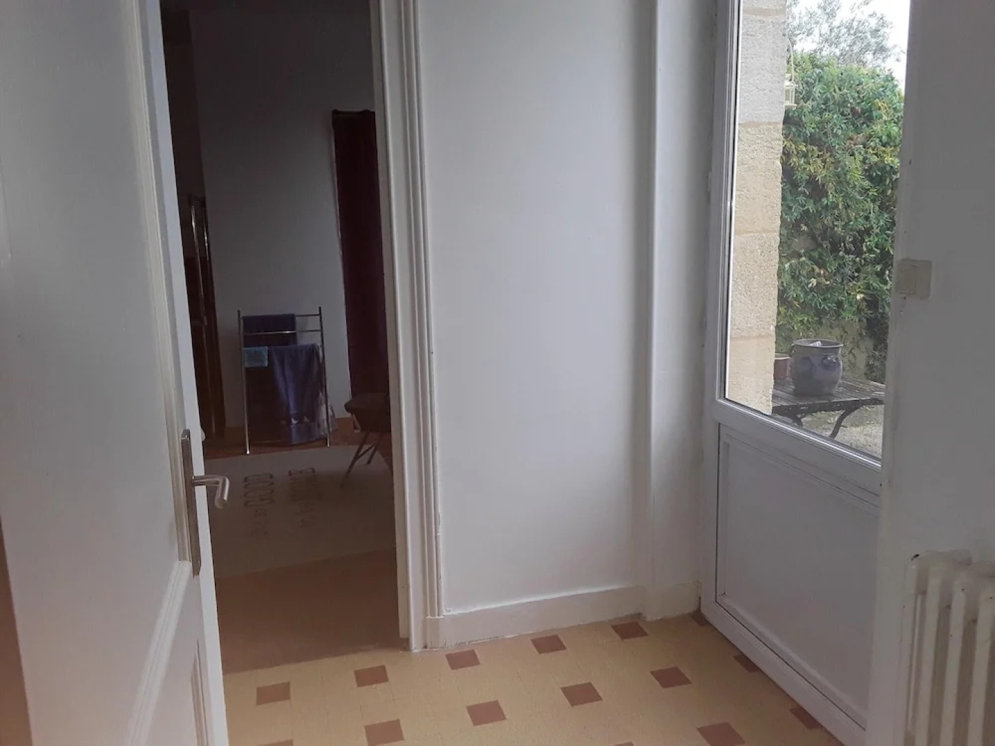Studio In Langon With Enclosed Garden And Wifi