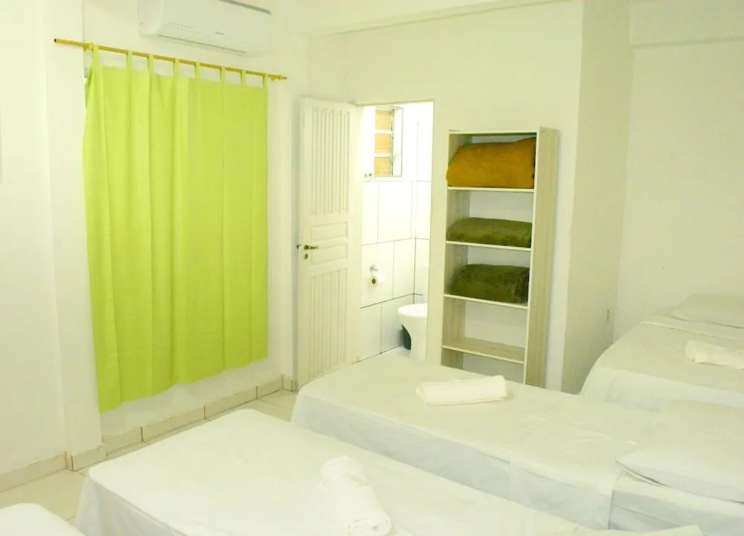Lize Hotel-Hostel
