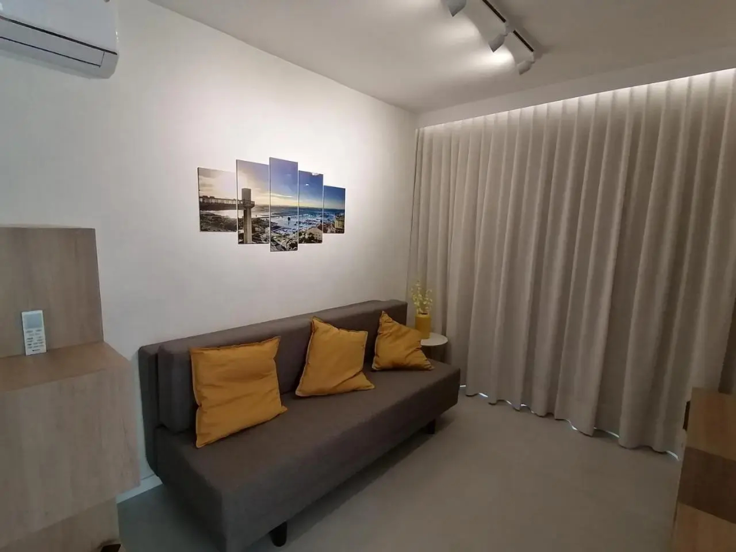 Triplex pé na areia com 3 suítes próximo Salvador