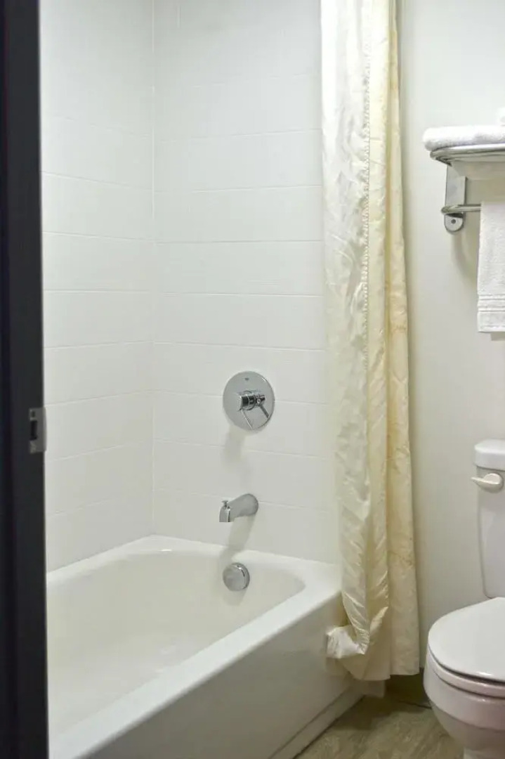 Jameson Inn & Suites