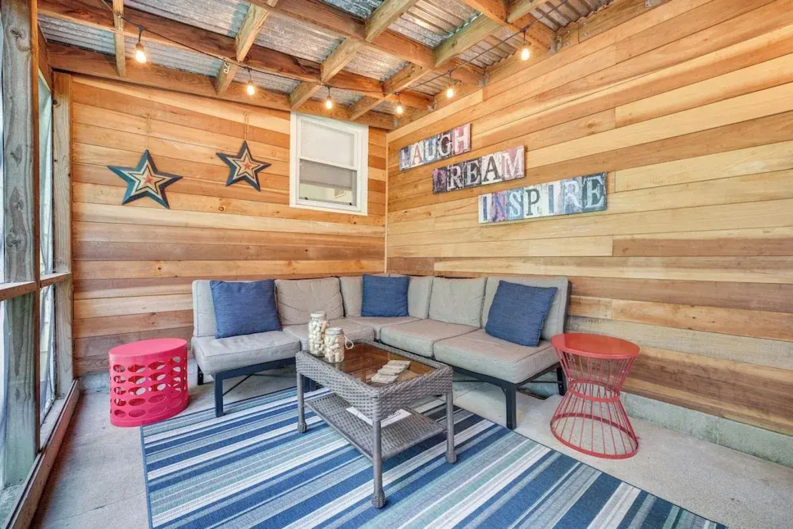 Renovated, Spacious Retreat in Union Pier!