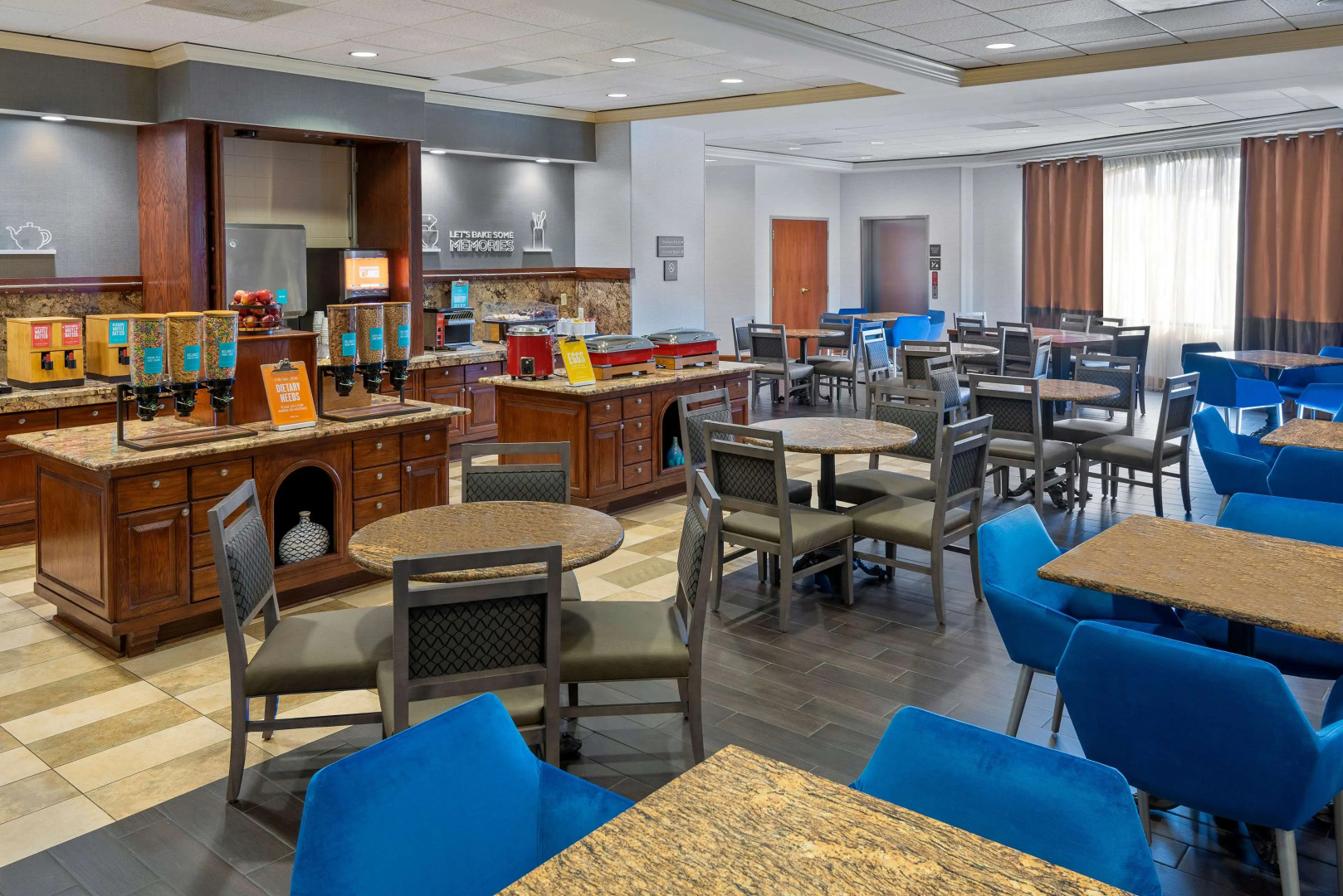 Hampton Inn & Suites Kansas City-Country Club Plaza