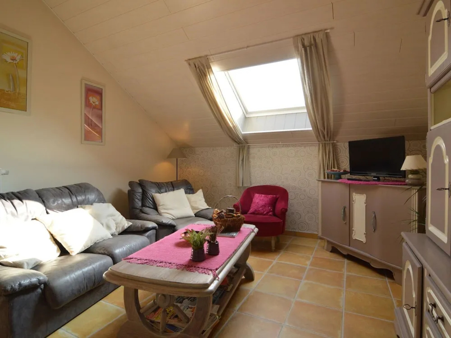 Cottage Oree des Bois in Paliseul With Garden