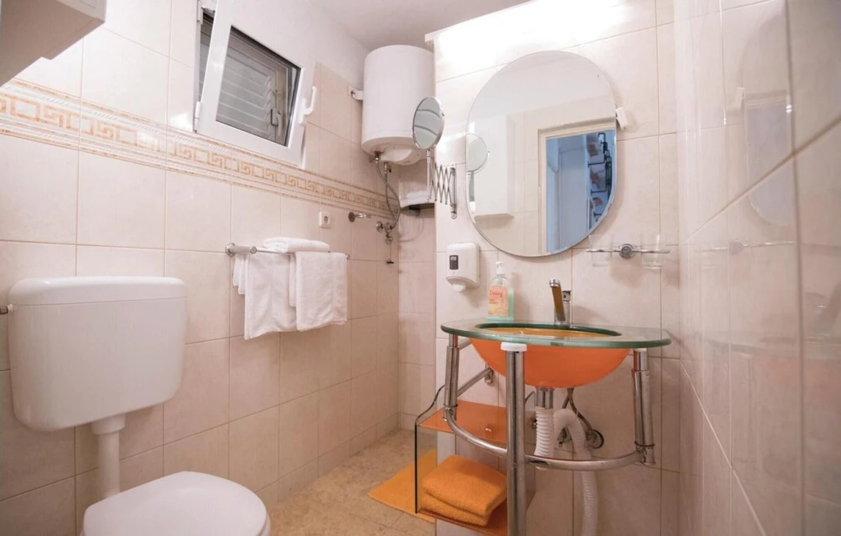 Awesome Home in Sucuraj With Wifi and 3 Bedrooms