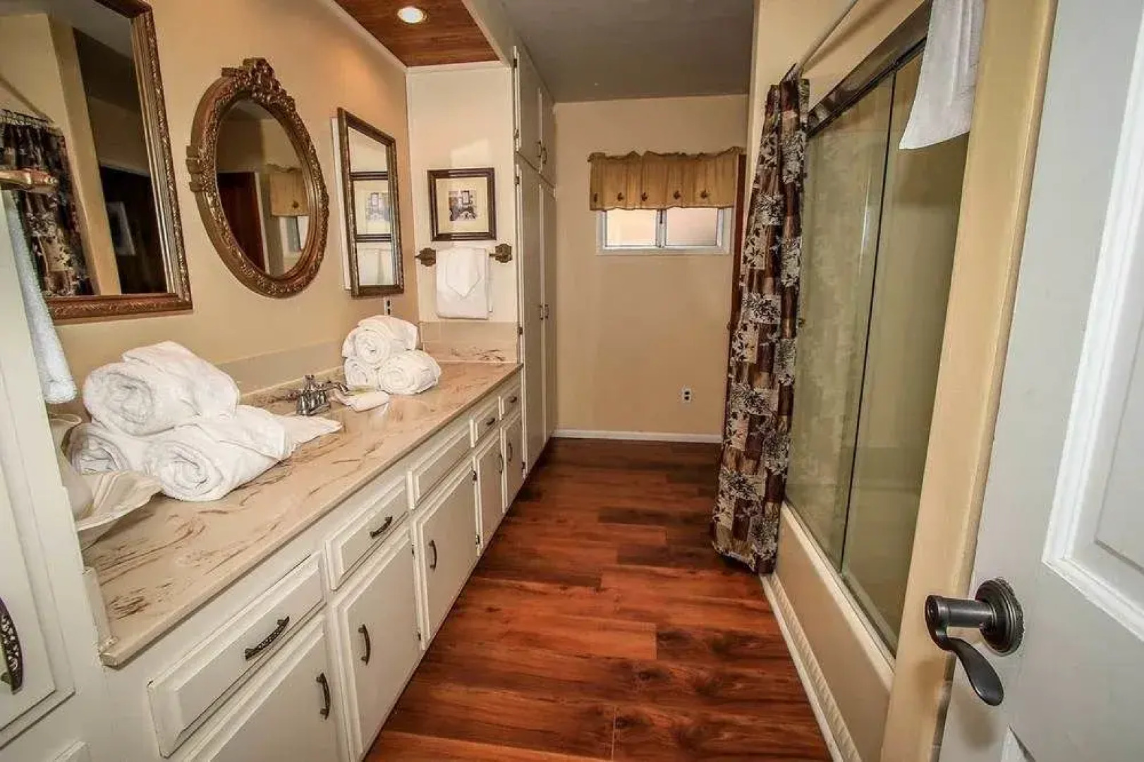 Kickback Kabin #1224