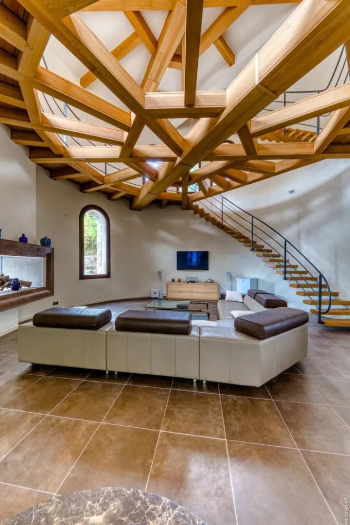 Fantastic Villa With Swimming Pool - 15min TO Mont