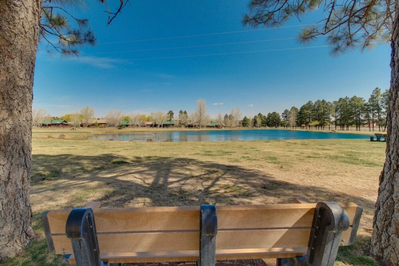 Pet-friendly Overgaard Condo: Porch & Lake Access