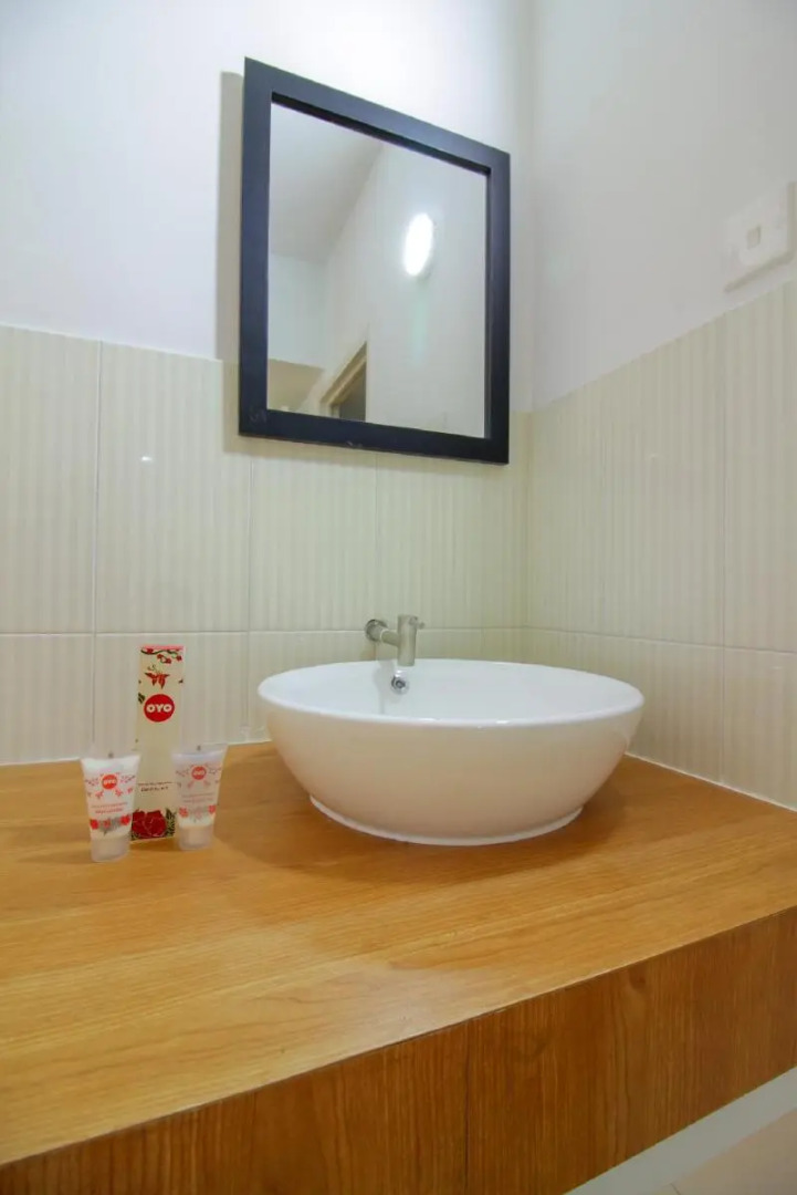 OYO Flagship 1260 Sentraland Karawang