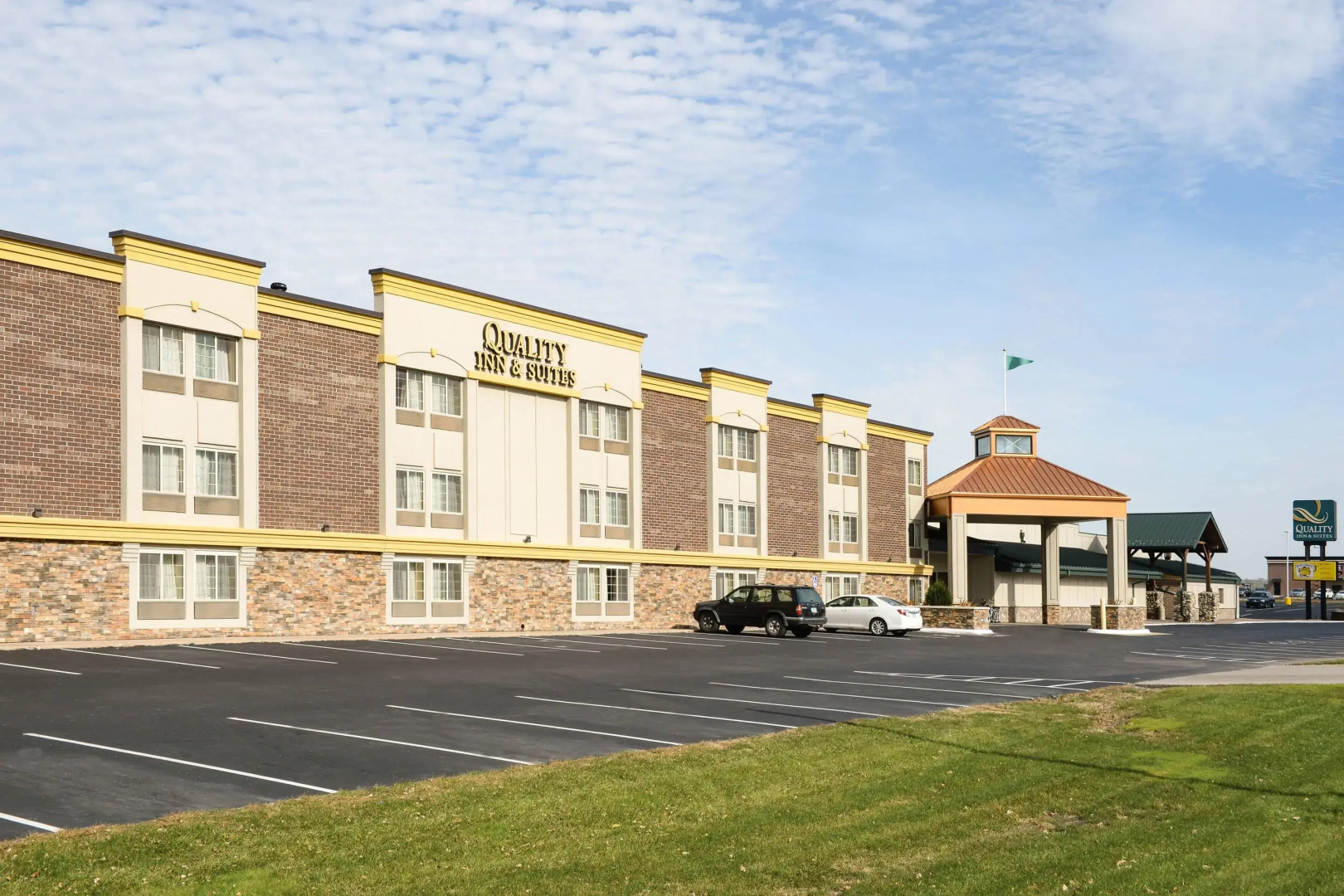 Quality Inn & Suites Ames Conference Center Near ISU Campus