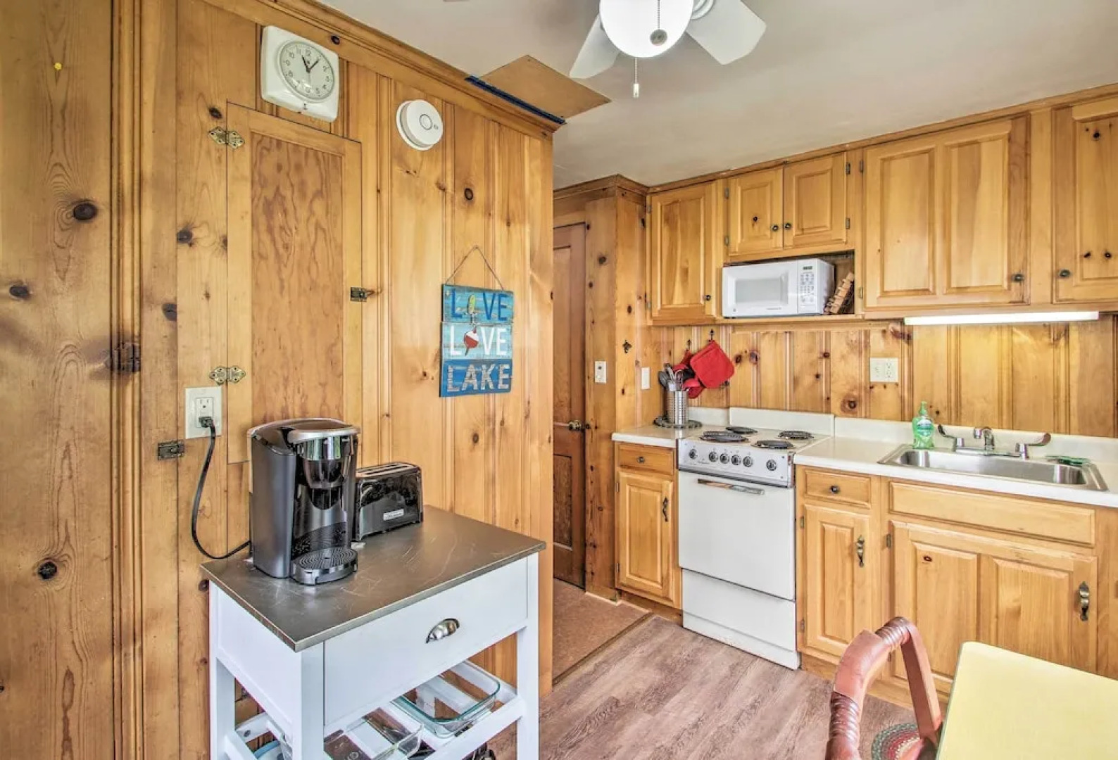 Beachfront Sebago Cottage w/ Deck + Grill!